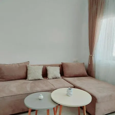 Apartment Lor Apparemment In Center Of