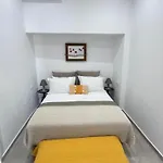 Lor Apparemment In Center Of Appartement *