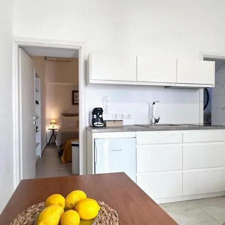 Appartement Lor Apparemment In Center Of Adamantas (Milos)
